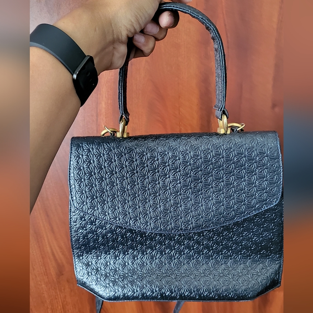 Escada Vintage Rare Daisy Embossed Handbag - Picture 9 of 10
